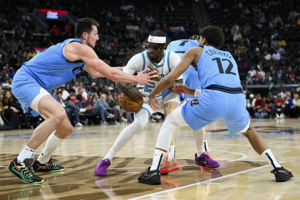 露头角也进 露头角也进