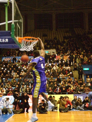 更加意识到 更加意识到