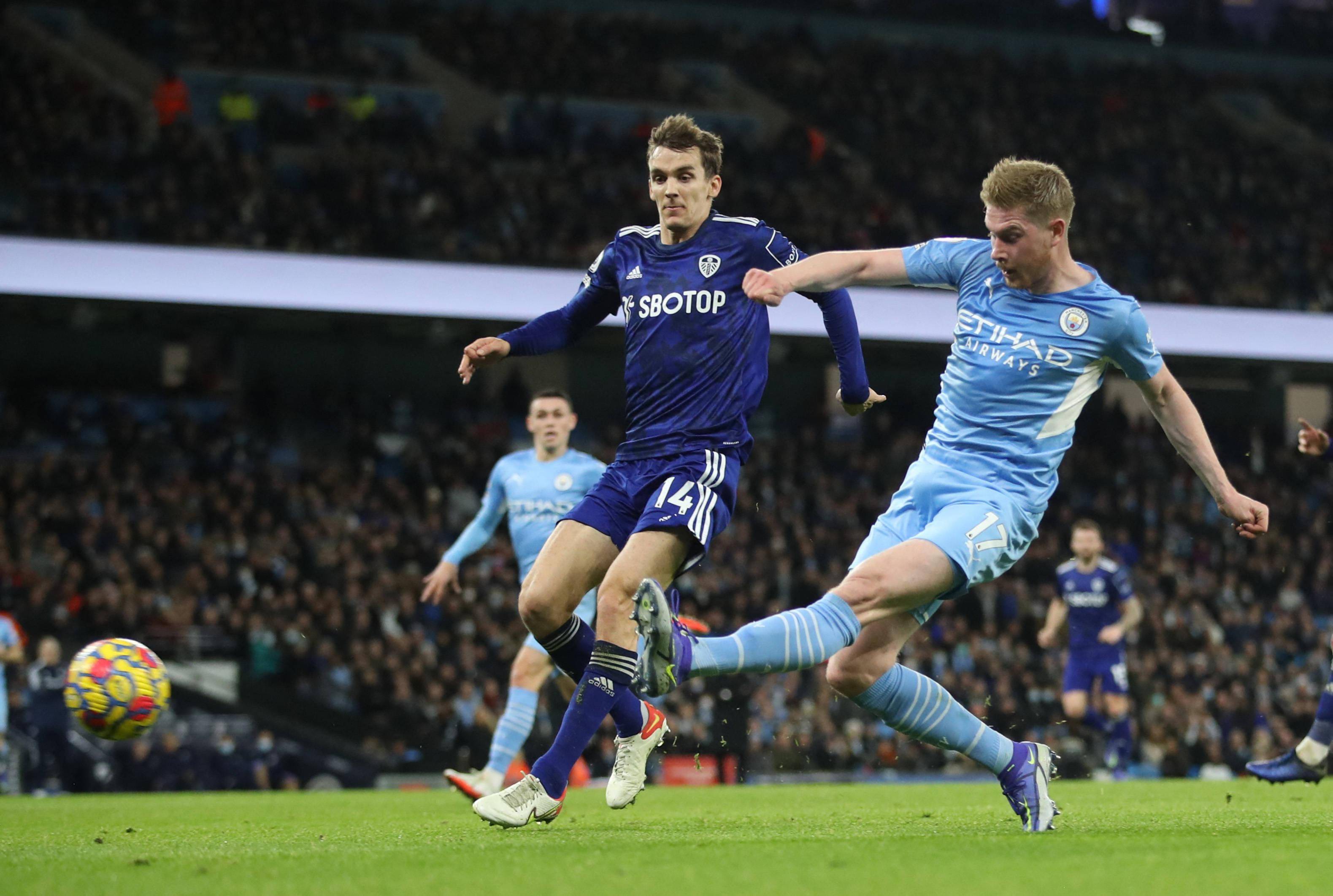 萨内两名主 萨内两名主